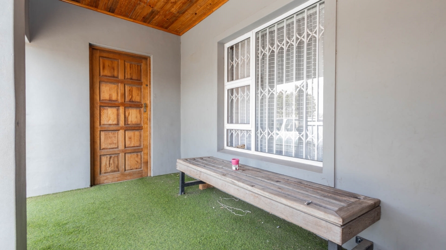 3 Bedroom Property for Sale in Heideveld Western Cape